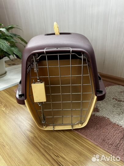 Переноска для собак и кошек