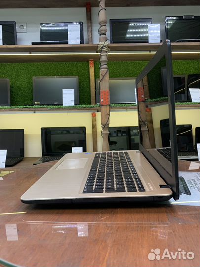 Ноутбук для учебы и игр