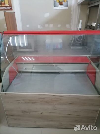 Холодильная витрина бу