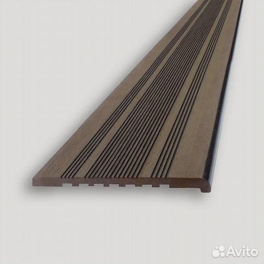 Ступень дпк полнотелая 320х20 мм шоколад
