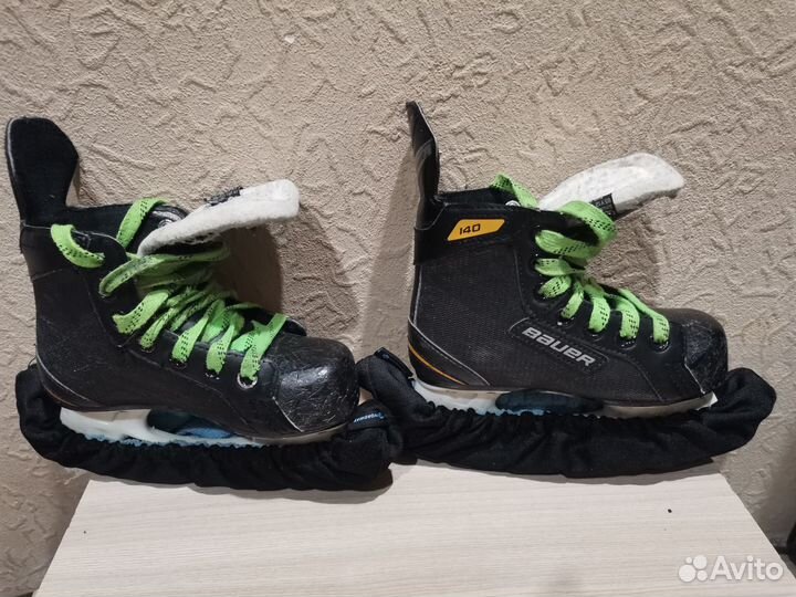 Хоккейные коньки bauer vapor детские