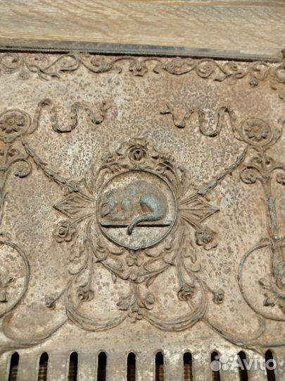 Старинная дверца