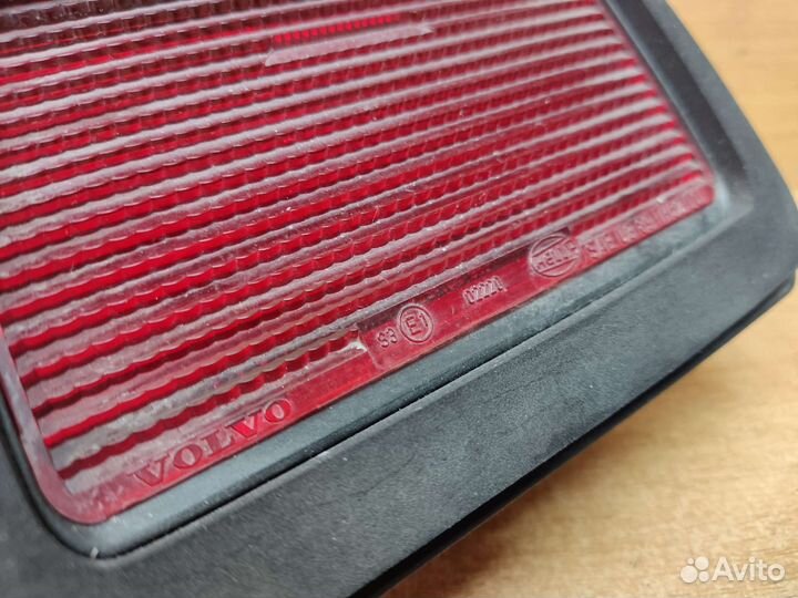 Центральный стоп-сигнал, Volvo 960