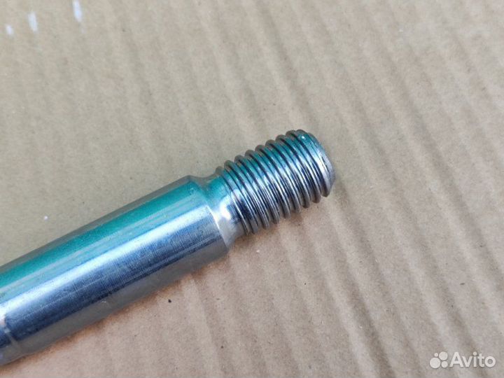 Крюк буксировочный Mercedes A200 W177