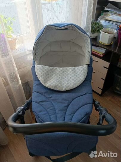 Прогулочная коляска 2 в 1