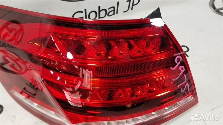 Фонарь задний левый Mercedes-Benz E-Class