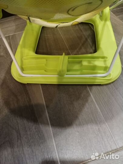 Шезлонг для купания