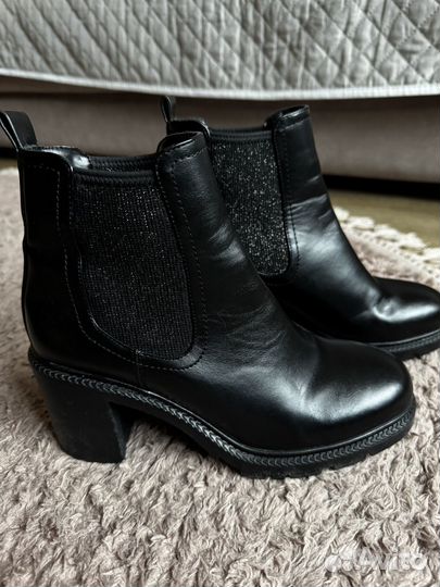 Полуботинки женские 38 размер