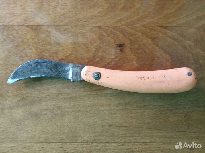 Нож садовый