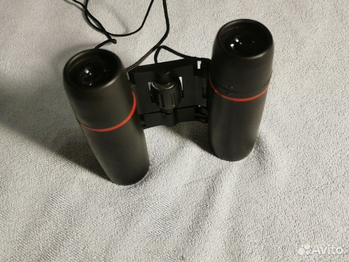Бинокль с откидной крышей-призмой