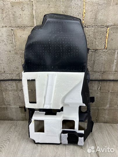 Шумоизоляция пола передняя правая Mazda Сх 9 TC PY