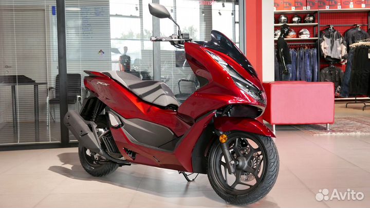 Скутер Honda PCX125