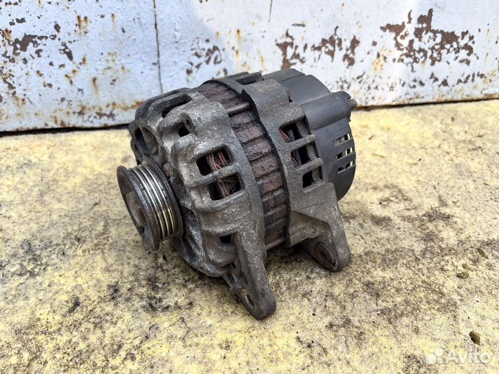 Генератор Hyundai Accent 2 80А Valeo