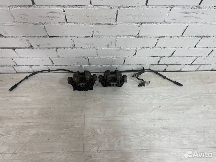 Передние тормозные суппорта BMW F20 F21 Ф20 Ф21