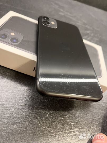 iPhone 11, 64 ГБ