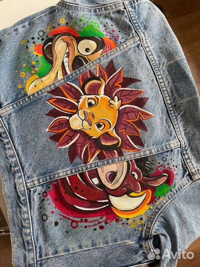 Роспись одежды, рисунок на ткани, принт акрилом