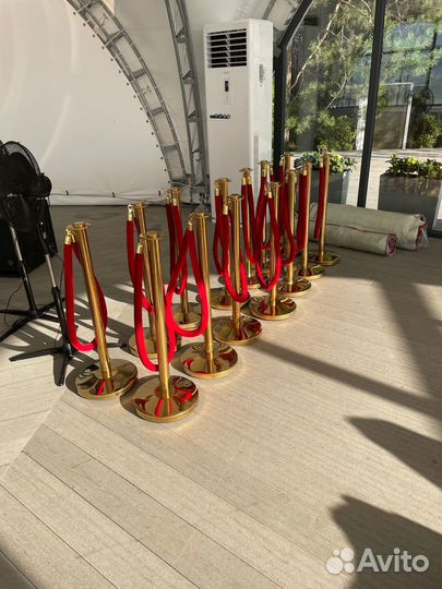 Аренда столбиков,стоек ограждения