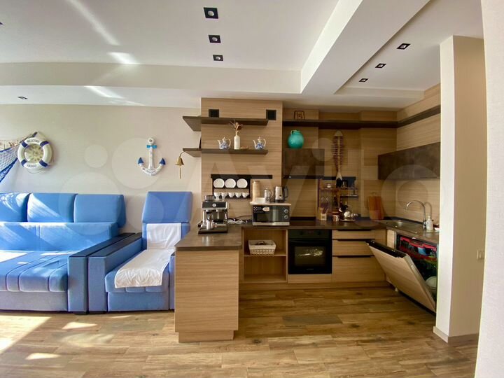 2-к. квартира, 70 м², 6/9 эт.