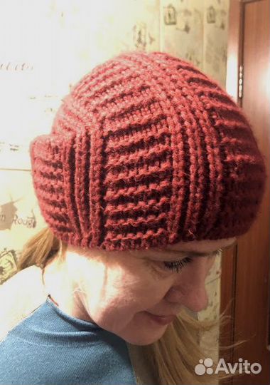 Шапки женские демисезонные. Размер 58