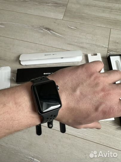 Часы apple watch 3 42mm nike