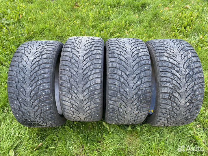 Nokian Tyres Hakkapeliitta 9 SUV 295/35 R21 107T