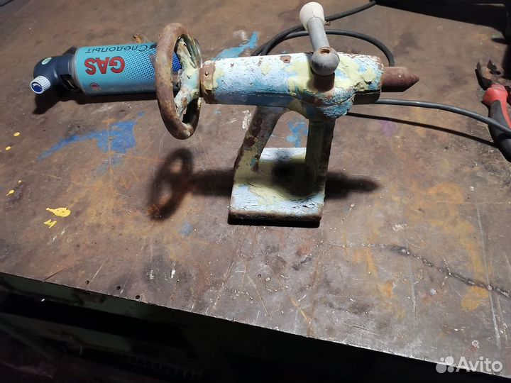 Задняя бабка токарного станка