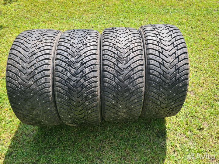 Nokian Tyres Hakkapeliitta 8 235/45 R18 98T