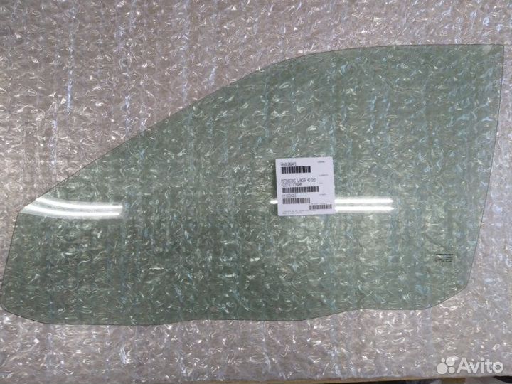 Стекло двери переднее левое Mitsubishi Lancer