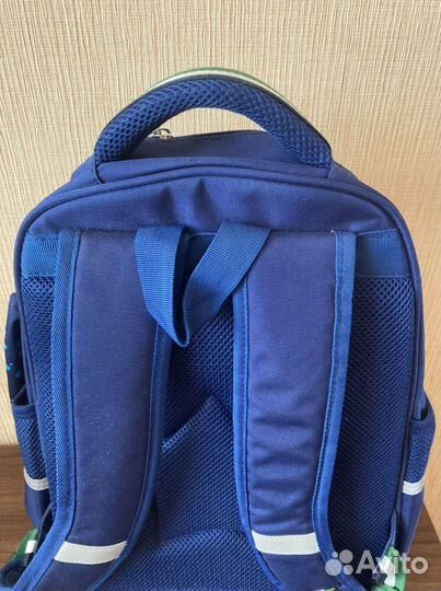 Рюкзак школьный