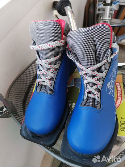 Ботинки лыжные 32 размер