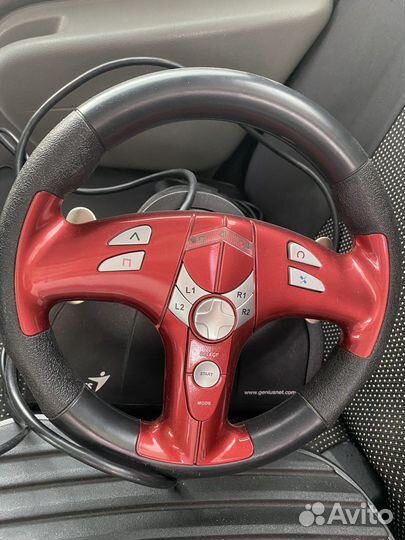 Игровой руль Genius