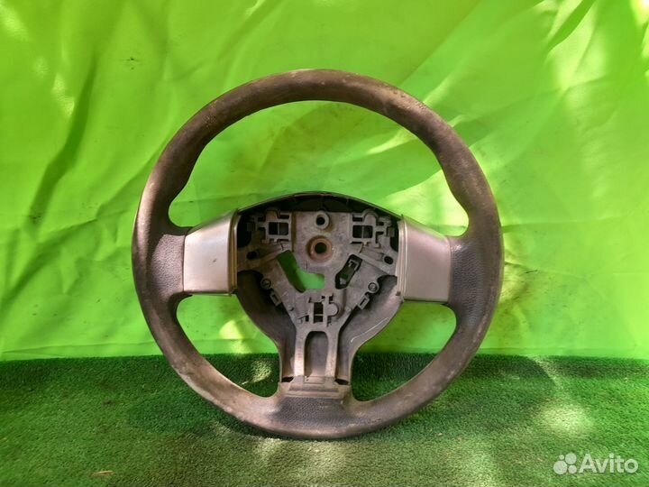 Руль Nissan Note e11