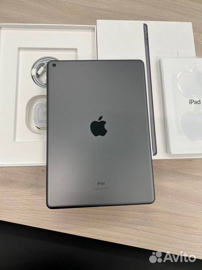 Планшет Apple iPad (9th Gen) Wi-Fi 256 гб (новый н