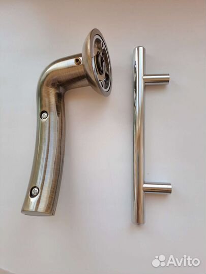 Дверные ручки новые