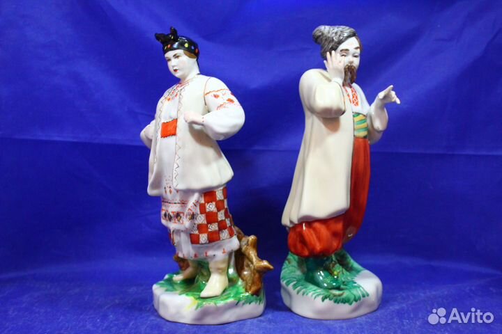 Фарфоровые статуэтки Карась и Одарка Киев отличное