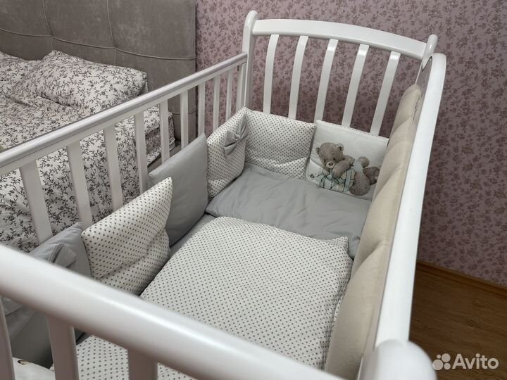 Бортики и постельное белье в кроватку