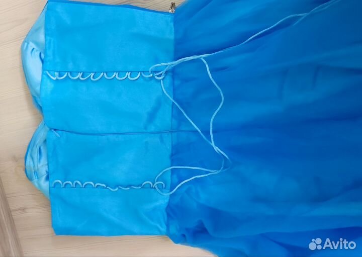 Вечернее платье в пол