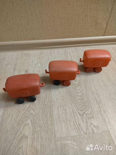 Детские игрушки СССР паравозики