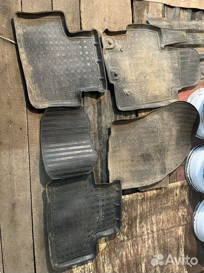 Автомобильные коврики NPL-Po-5905 Unidec