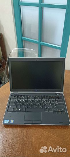 Ноутбук dell latitude