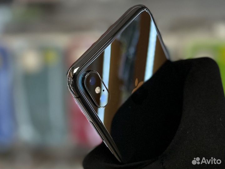 iPhone X, 64 ГБ