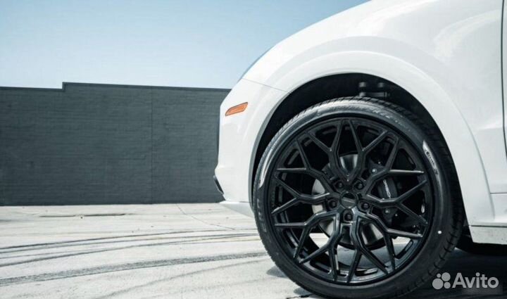 Кованые диски в стиле Vossen Porsche Cayenne R22