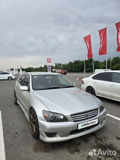 Toyota Altezza 2.0 AT, 2002, 250 387 км