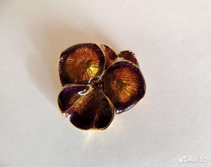 Винтажная брошь