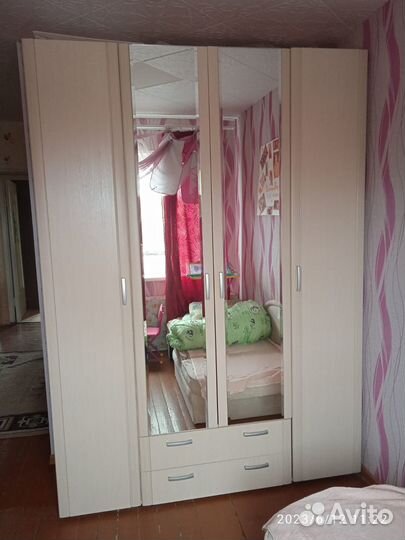 Продается шкаф