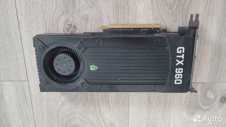 Видеокарта GTX 960 2GB