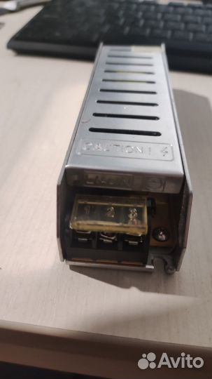 Блок питания для светодиодной ленты 60Вт 12В. 5А