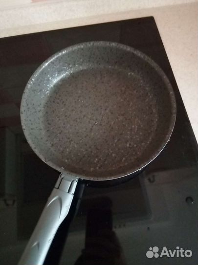 Сковорода алюминиевая