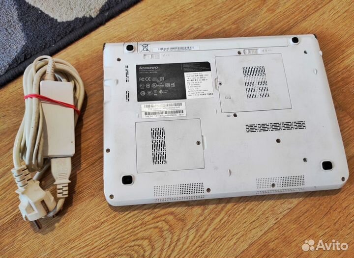 Нетбук Lenovo