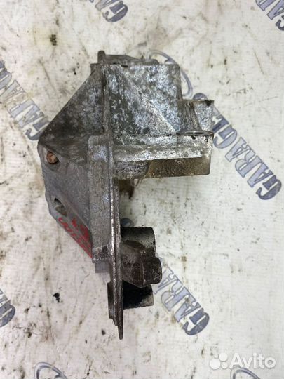 Опора двс Ford Fusion